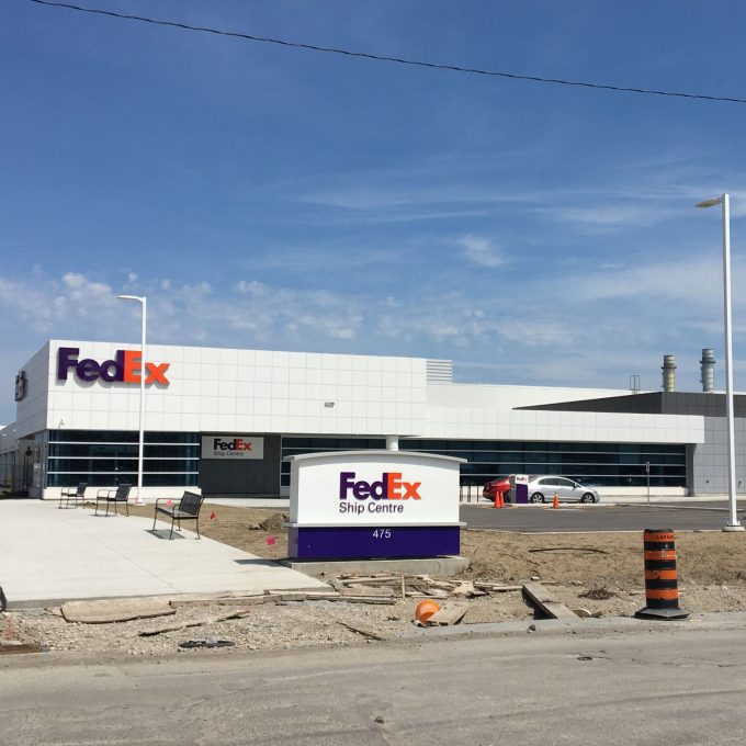 FedEx Ship Centre 01-sq